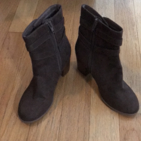 American Eagle Ankle Boots - Picture 5 of 11